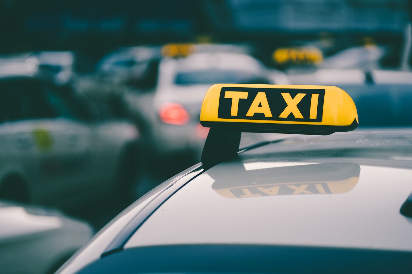 Start a Taxi Business in Dubai
